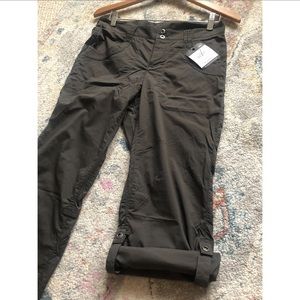 Women’s hiking/camping roll-up pants size 6